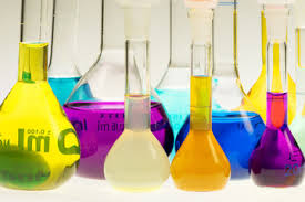 Messbecher / Messkolben