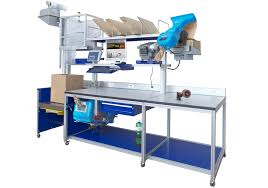 Packtische / Packarbeitsplätze