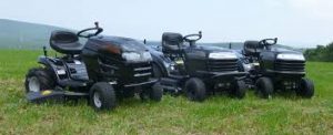Rasentraktoren / Mähgeräte