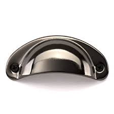 Griffschalen aus Metall